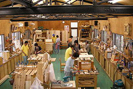 木工応援館　作業風景
