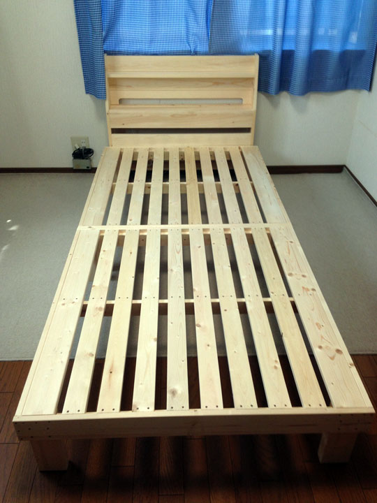 木製ベッド宮付き